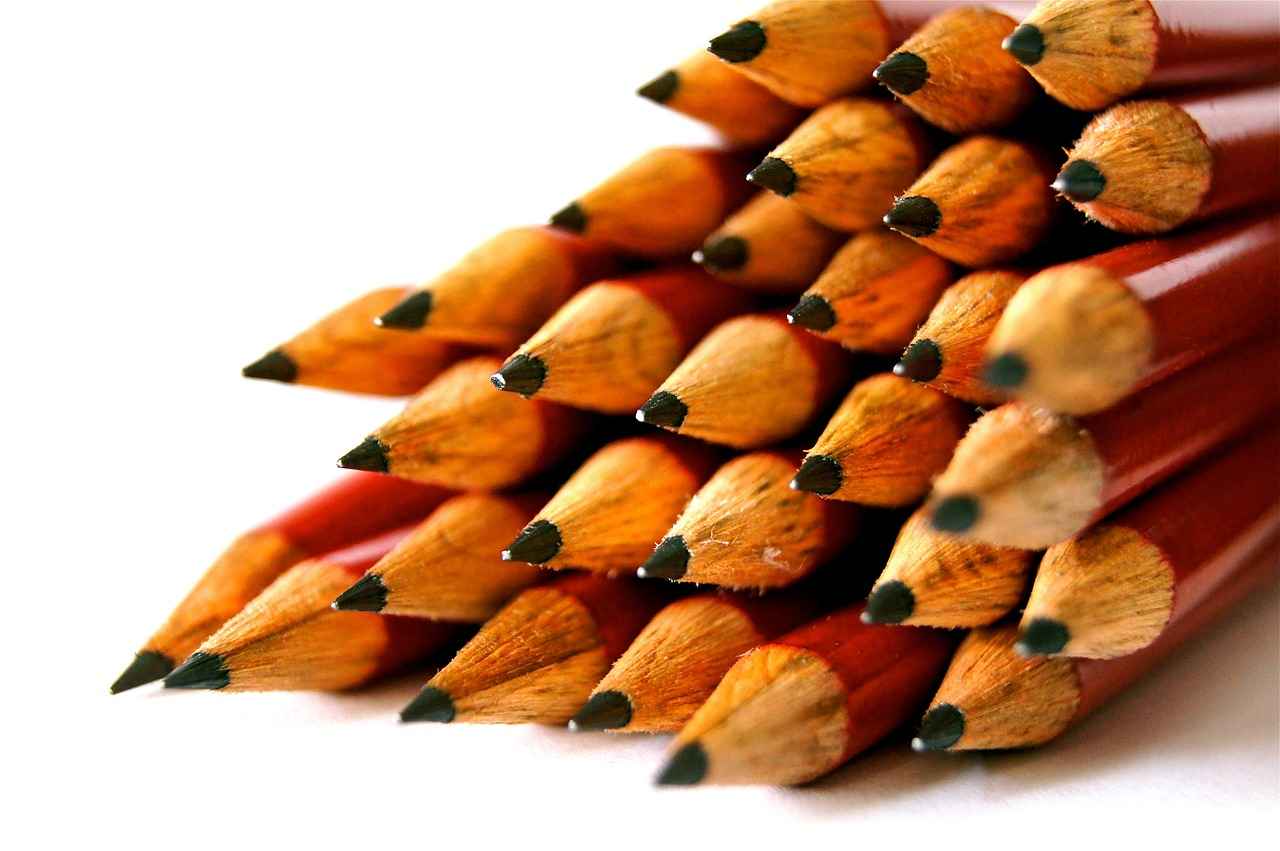 Faber Uçlu Kalemler ve Rakipleri